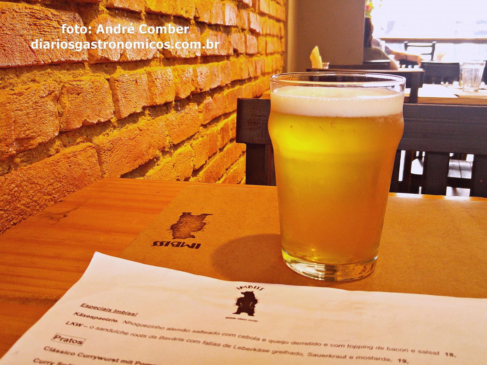 Imbiss, comida alema, cerveja Jupter