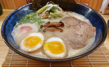 Tonkotsu Ramen, Naruto Ramen