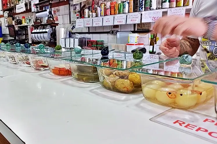 Bar do Luiz Nozoie, botequim, São Paulo, boteco, comida de boteco, balcão d acepipes, 7 botecos imperdíveis de São Paulo