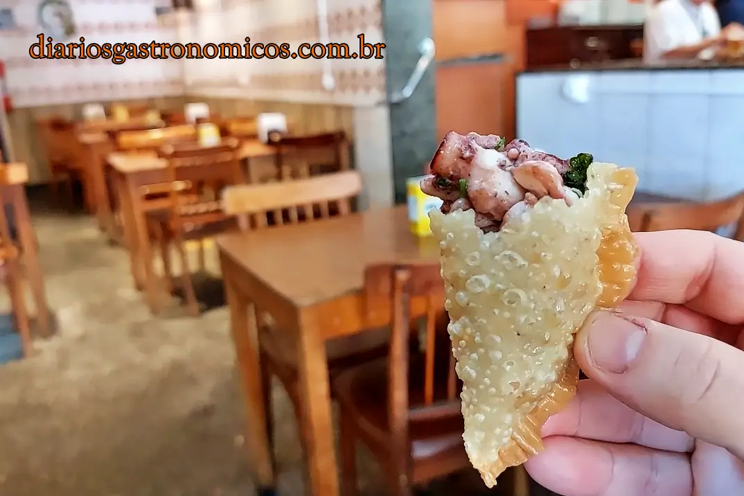 Velho Adonis, Pastel de Polvo, comida de boteco, Rio de Janeiro, comida portuguesa, comida carioca, botequim
