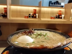 Tonkotsu Ramen, comida japonesa, restaurante japonês, Lamen, Bairro da Liberdade, restaurante Ikkousha