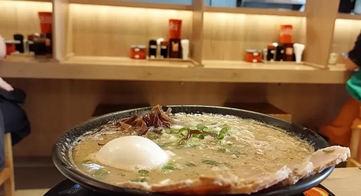 Tonkotsu Ramen, comida japonesa, restaurante japonês, Lamen, Bairro da Liberdade, restaurante Ikkousha