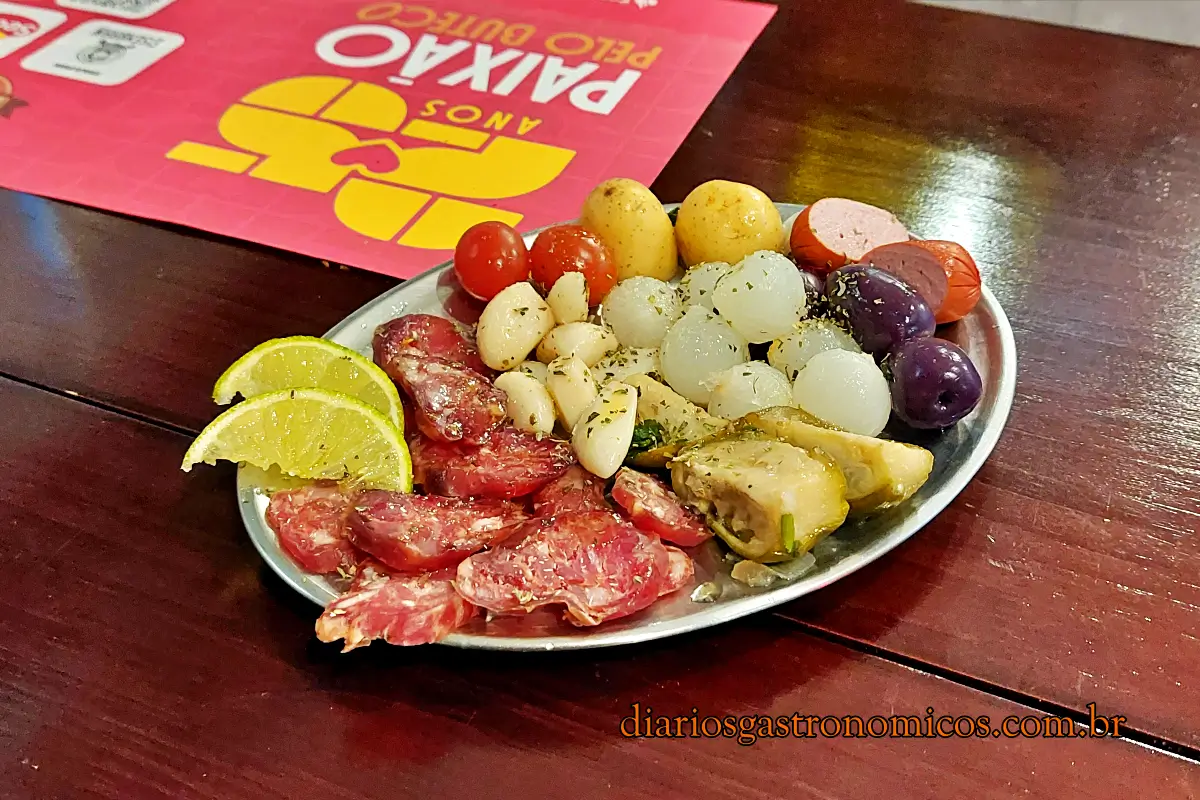 Bar do Berinjela, Tatuapé, São Paulo, boteco, comida de boteco, Surpresa de Berinjela, linguiça curada, Kiberinjela, bolinho de carne louca, acepipes