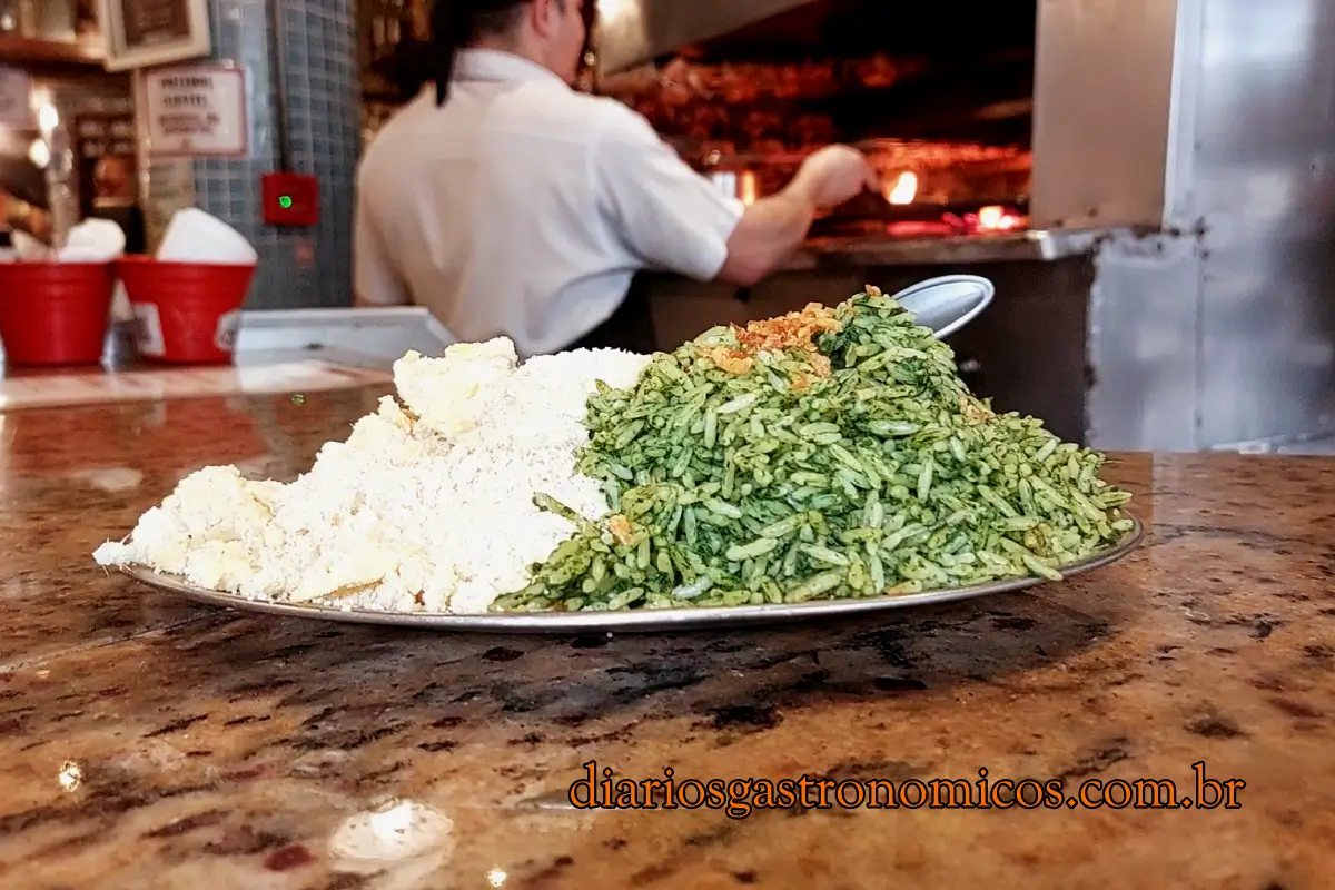 Galeto Sats, Pão de Alho, Copacabana, comida carioca, churrasco, braseiro, coração de galinha, galeto na brasa, comida carioca, braseiro carioca, batata prussiana, Arroz de Brócolis, Galeto Sat’s 