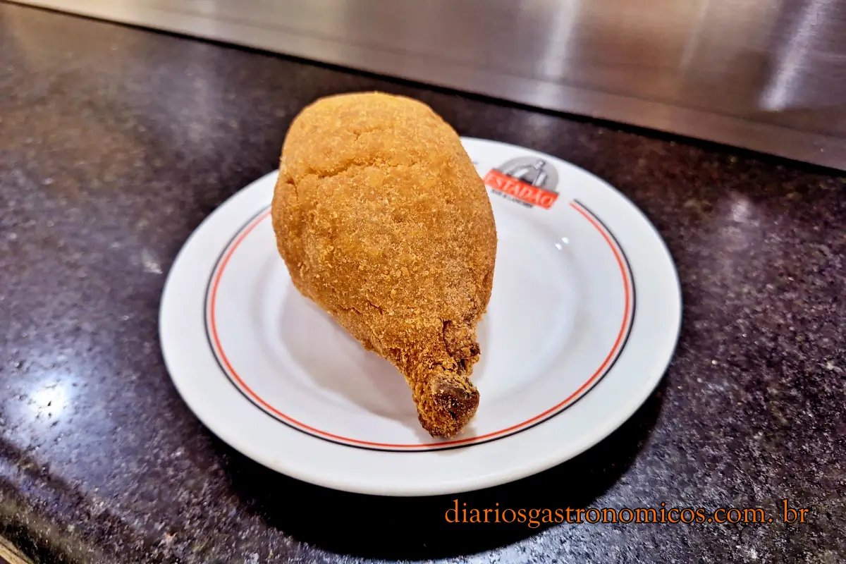 Lanches Estadão, lanchonete, Centro de São Paulo, bairro da República, comida paulistana, comida rápida, comida de rua, lanche de pernil, sanduíche de pernil, pernil do Estadão, Bar & Lanches Estadão, coxa creme, coxinha, salgados