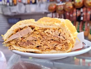 Lanches Estadão, lanchonete, Centro de São Paulo, bairro da República, comida paulistana, comida rápida, comida de rua, lanche de pernil, sanduíche de pernil, pernil do Estadão