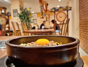 Bibimbap, comida coreana, Portal da Coreia, Dolsot Bibimbap, Bairro da Liberdade, São Paulo, culinária coreana