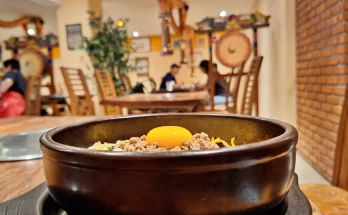 Bibimbap, comida coreana, Portal da Coreia, Dolsot Bibimbap, Bairro da Liberdade, São Paulo, culinária coreana