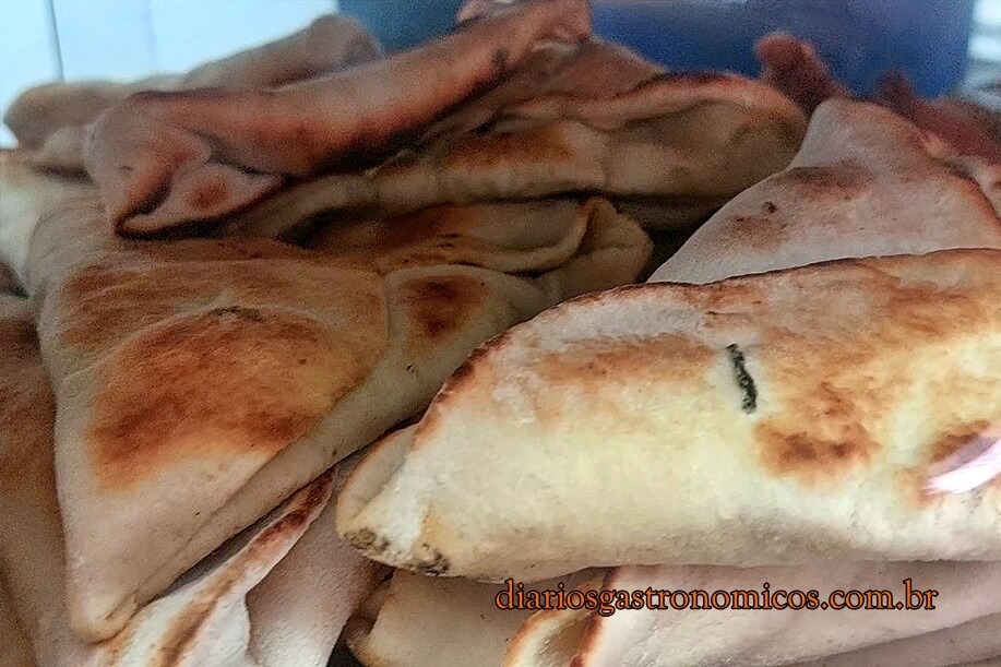 comida árabe rio de janeiro, restaurantes árabes saara, onde comer na saara RJ, culinária libanesa RJ, centro do rio gastronomia, el-gebal, padaria bassil, sírio libanês restaurante, história da saara RJ, imigrantes libaneses rio, comida libanesa tradicional RJ, passeio no centro do rio, roteiro cultural saara, kibe cru rio de janeiro, esfihas RJ, kafta de cordeiro RJ, comércio popular rio, o que fazer no centro do rio