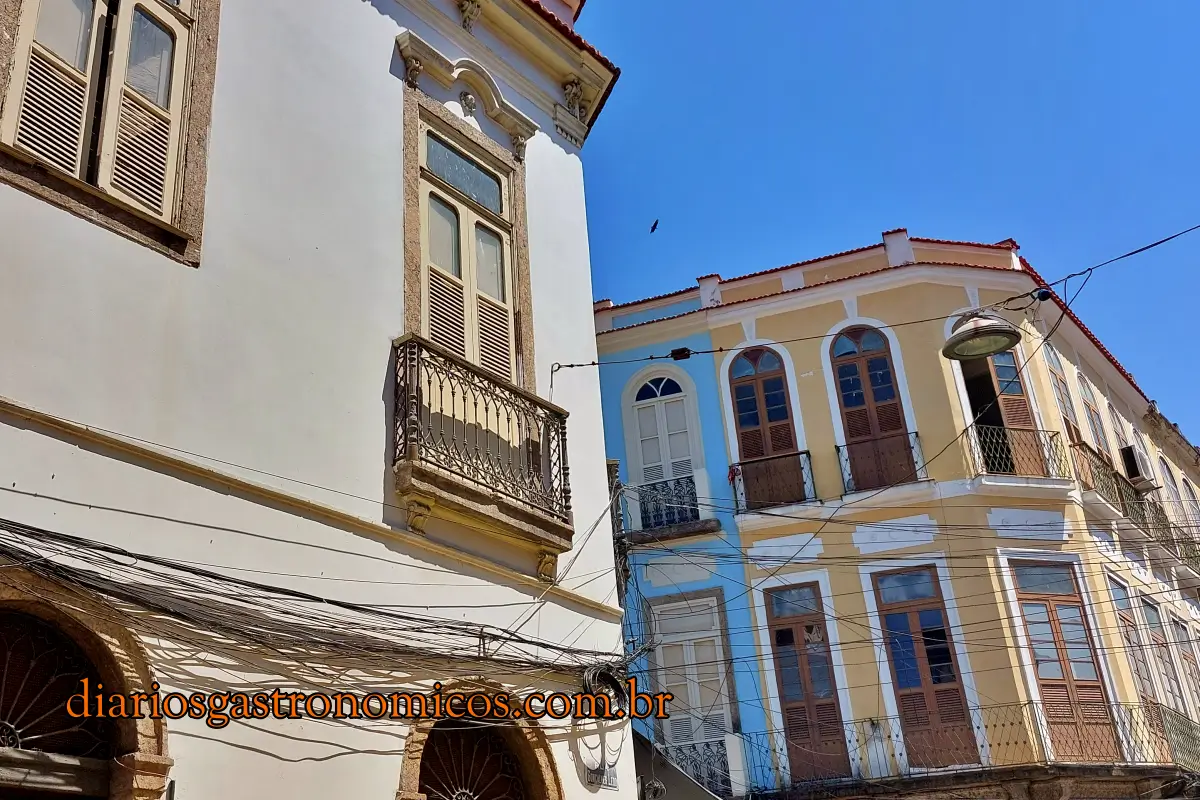 comida árabe rio de janeiro, restaurantes árabes saara, onde comer na saara RJ, culinária libanesa RJ, centro do rio gastronomia, el-gebal, padaria bassil, sírio libanês restaurante, história da saara RJ, imigrantes libaneses rio, comida libanesa tradicional RJ, passeio no centro do rio, roteiro cultural saara, kibe cru rio de janeiro, esfihas RJ, kafta de cordeiro RJ, comércio popular rio, o que fazer no centro do rio