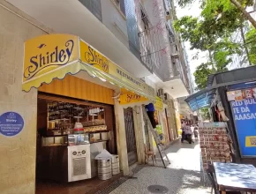 restaurante shirley leme, restaurante shirley rio de janeiro, sardinha à escabeche rio, camarão com catupiry, camarão empanado com catupiry, restaurante galego no rio de janeiro, frutos do mar no leme, restaurantes tradicionais do rio, cozinha galega no brasil, diários gastronômicos, comida de praia brasileira, restaurantes históricos do rio