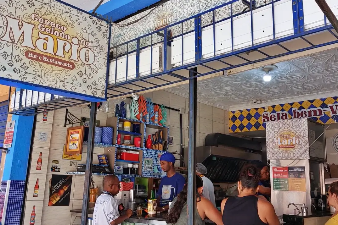 caneco gelado do mário, caneco gelado do mário niterói, bares tradicionais de niterói, boteco no centro de niterói, onde comer em niterói, comida de boteco rj, bares históricos do rio de janeiro, boteco raiz, comida brasileira tradicional, diários gastronômicos, andré comber sales, bares do centro de niterói, gastronomia popular, botecos clássicos, caneco gelado do mário, niterói, boteco tradicional, comida de boteco, bares históricos, centro de niterói, gastronomia brasileira, botecos do rio, cultura de boteco, frutos do mar, peixes fritos, diários gastronômicos, andré comber