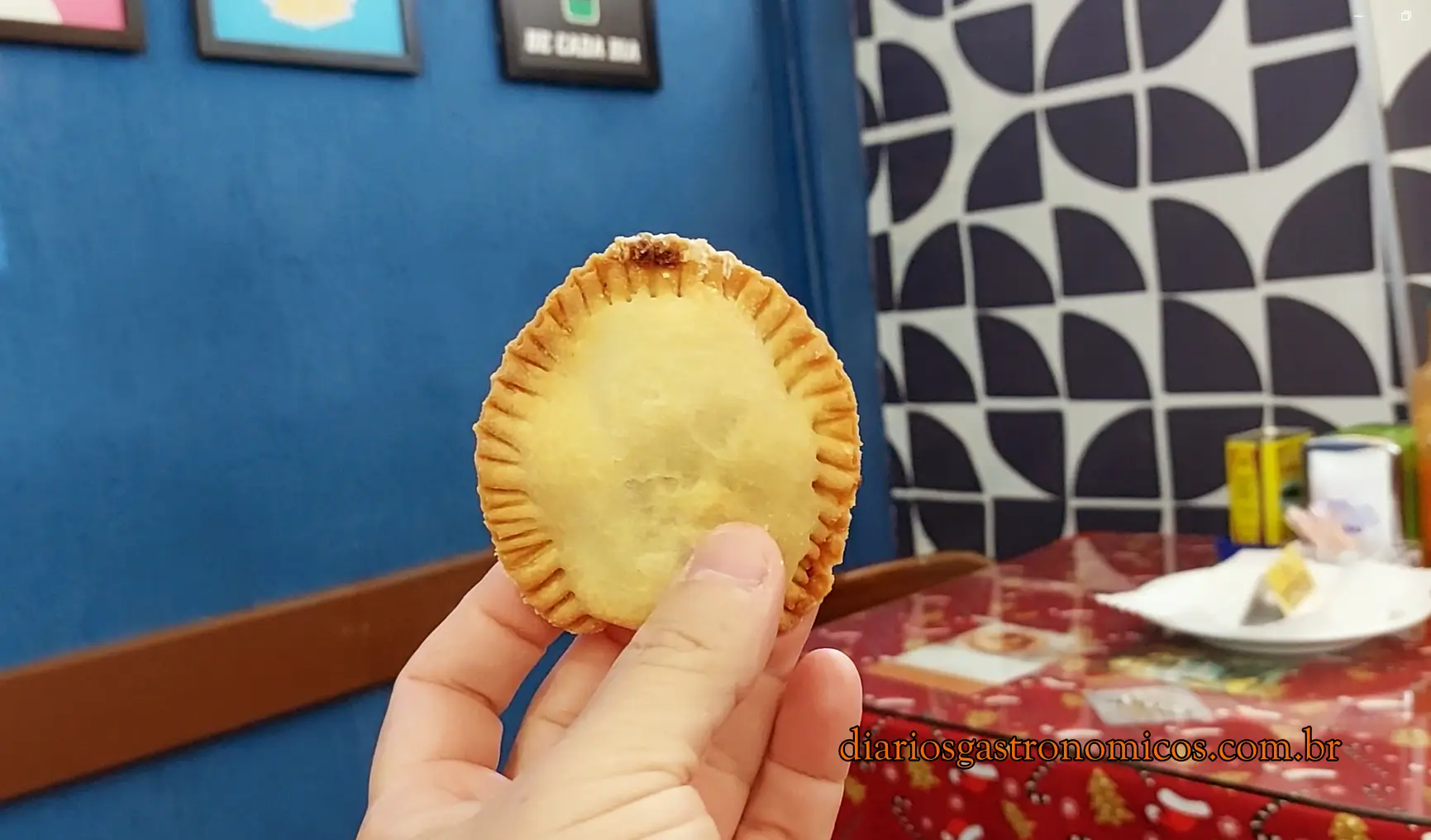 caneco gelado do mário, caneco gelado do mário niterói, bares tradicionais de niterói, boteco no centro de niterói, onde comer em niterói, comida de boteco rj, bares históricos do rio de janeiro, boteco raiz, comida brasileira tradicional, diários gastronômicos, andré comber sales, bares do centro de niterói, gastronomia popular, botecos clássicos, caneco gelado do mário, niterói, boteco tradicional, comida de boteco, bares históricos, centro de niterói, gastronomia brasileira, botecos do rio, cultura de boteco, frutos do mar, peixes fritos, diários gastronômicos, andré comber, pastel de siri