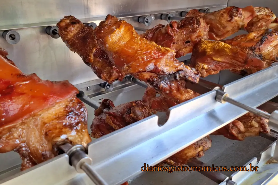 Enchendo Linguiça, Grajaú, Zona Norte RJ, Linguiça artesanal, Embutidos, Boteco carioca, Comida de boteco, Joelho de porco, Schweinshaxe, Diários Gastronômicos, Enchendo Linguiça, Bar Enchendo Linguiça Grajaú, Linguiça artesanal no Rio de Janeiro, Joelho de porco à pururuca, Onde comer no Grajaú. Boteco Zona Norte RJ, arroz tropeiro