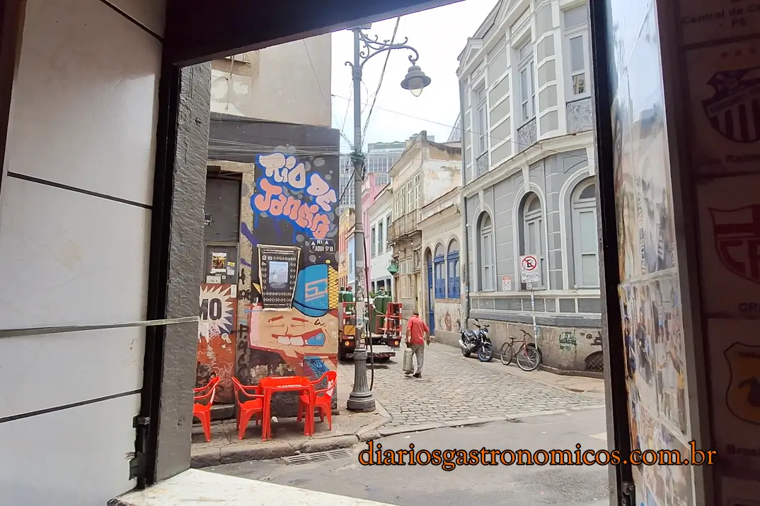 Esquina da Moraes e Vale com a Joaquim Silvia na Lapa carioca