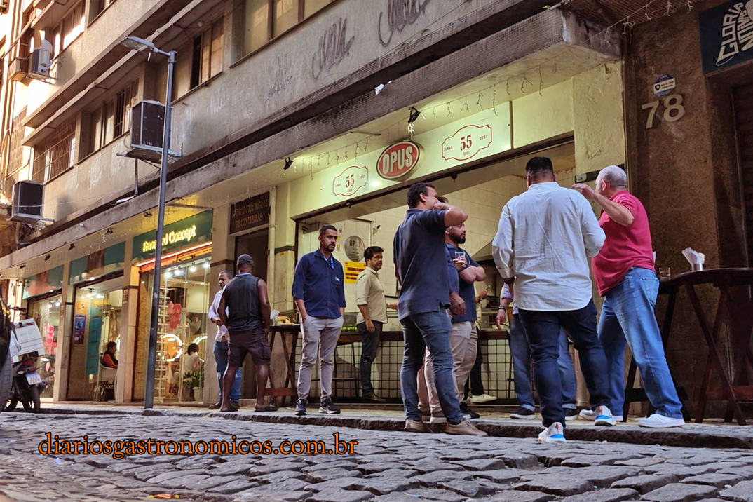 Opus, tradicional bar de sanduíches no Centro do Rio de Janeiro